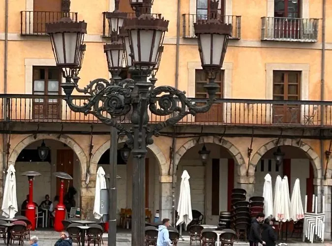 Plaza Mayor - Bohemia * 레온