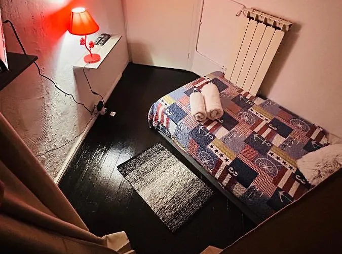 Plaza Mayor - Bohemia 게스트하우스 *